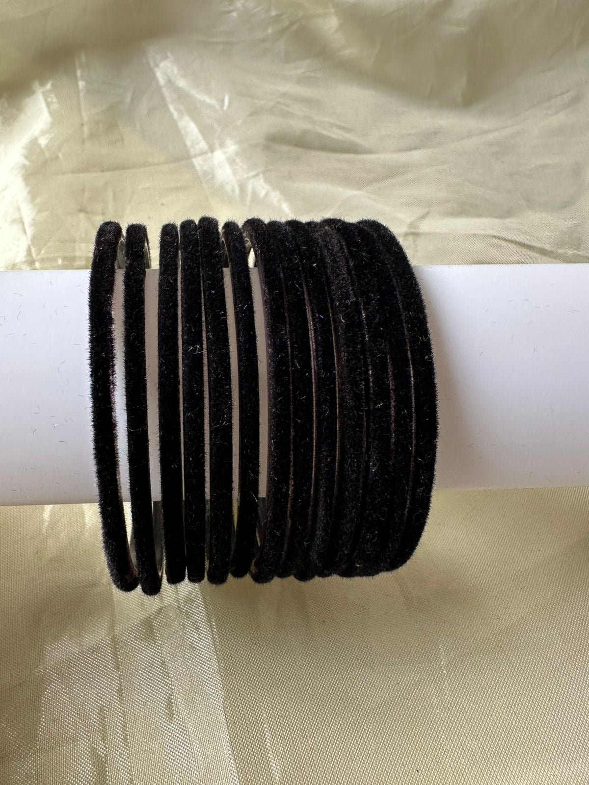 Glass Bangles - Velvet