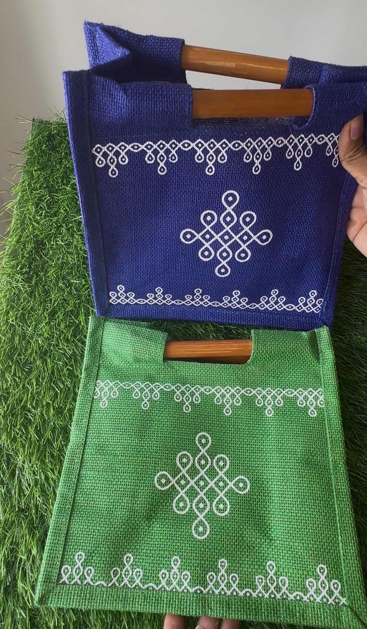 Customized Traditional Return Favour with Aesthetic Hamper