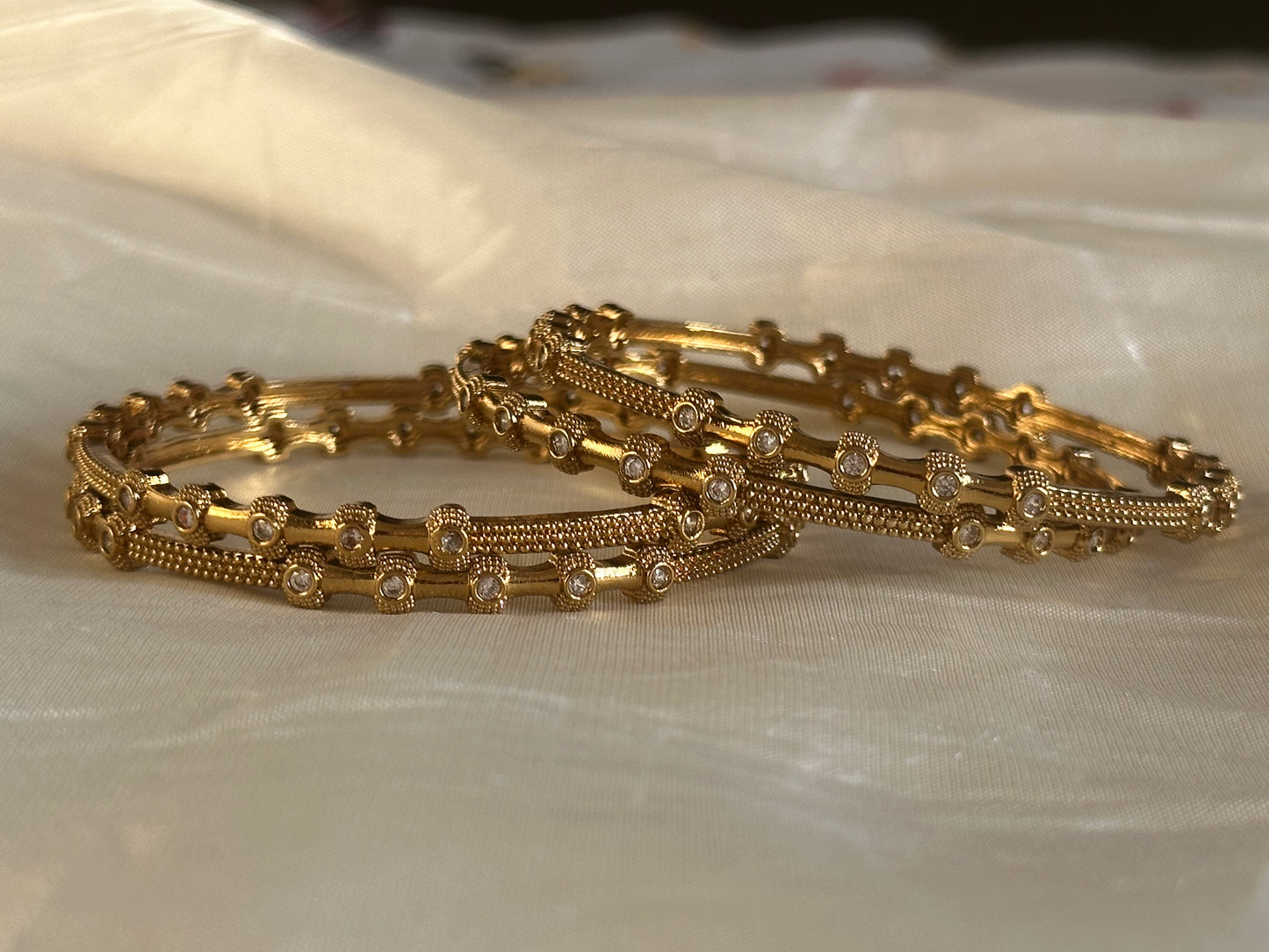 Mogappu Bangles - Antique - set of 4